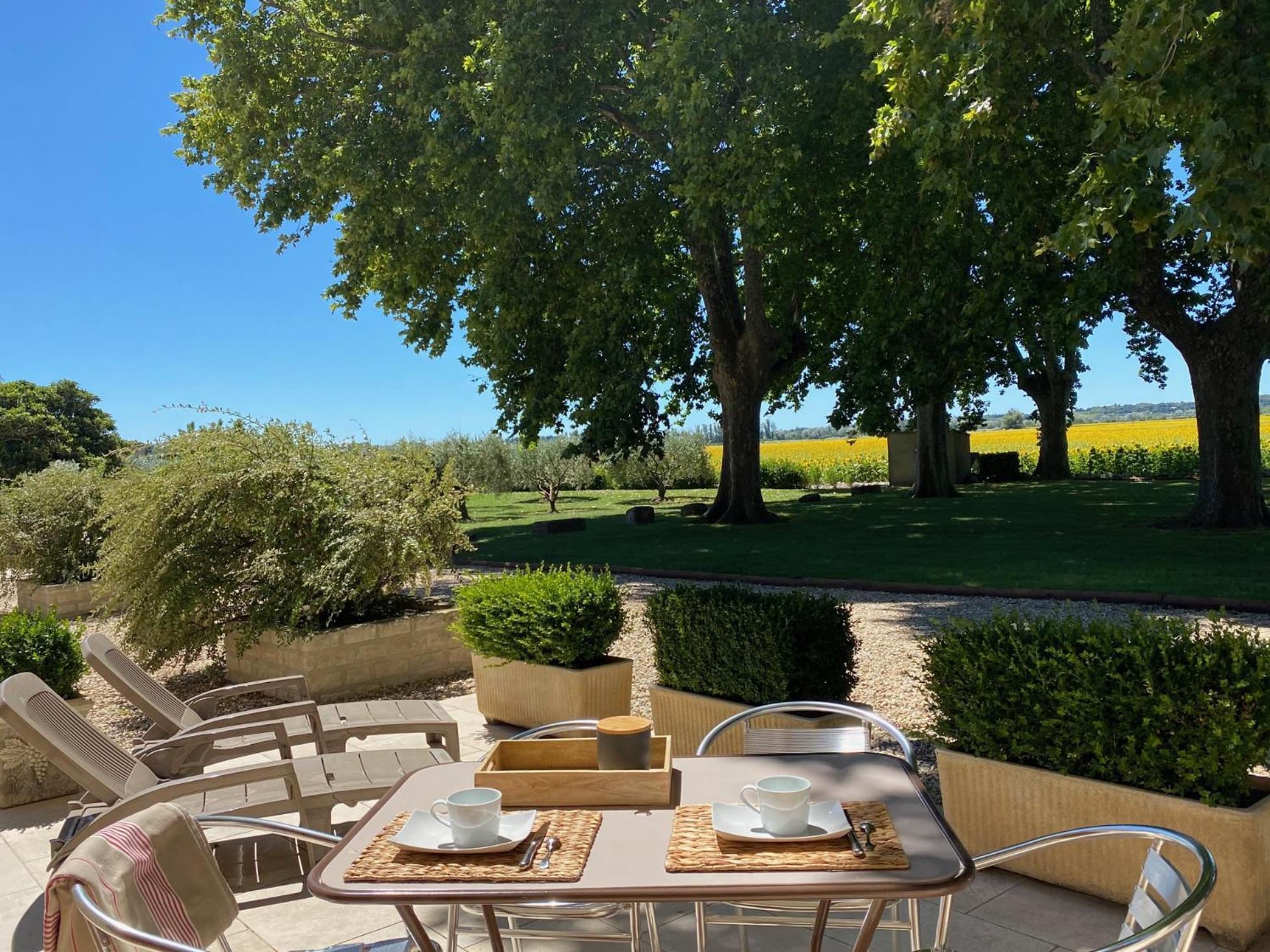 Le Domaine De Laforest Fontvieille Exteriör bild